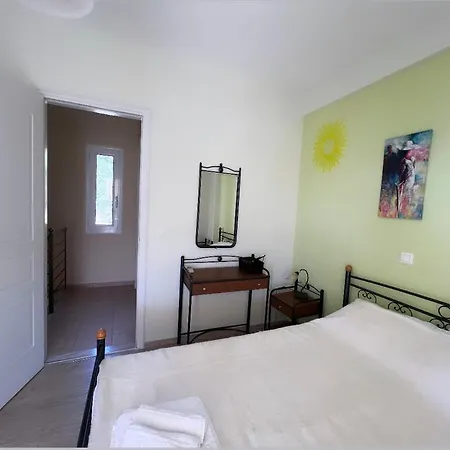 Maisonette Sea View , شقة