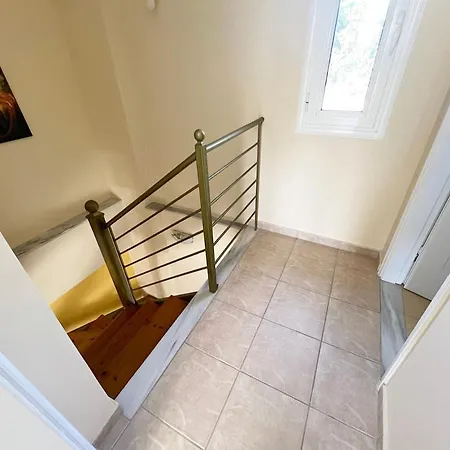 Maisonette Sea View , شقة *